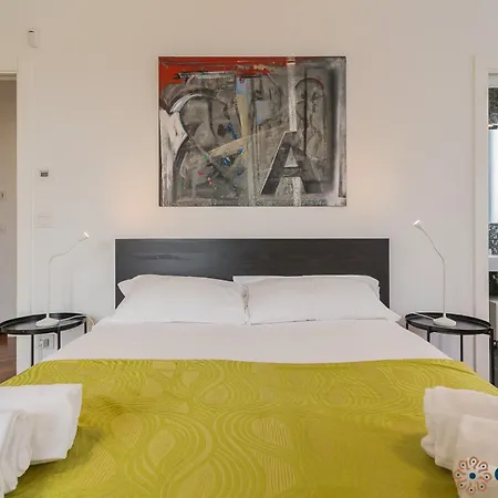 Santa Scolastica By Apulia